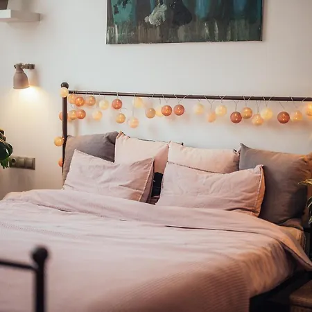 Διαμέρισμα Charming Apt By Market
